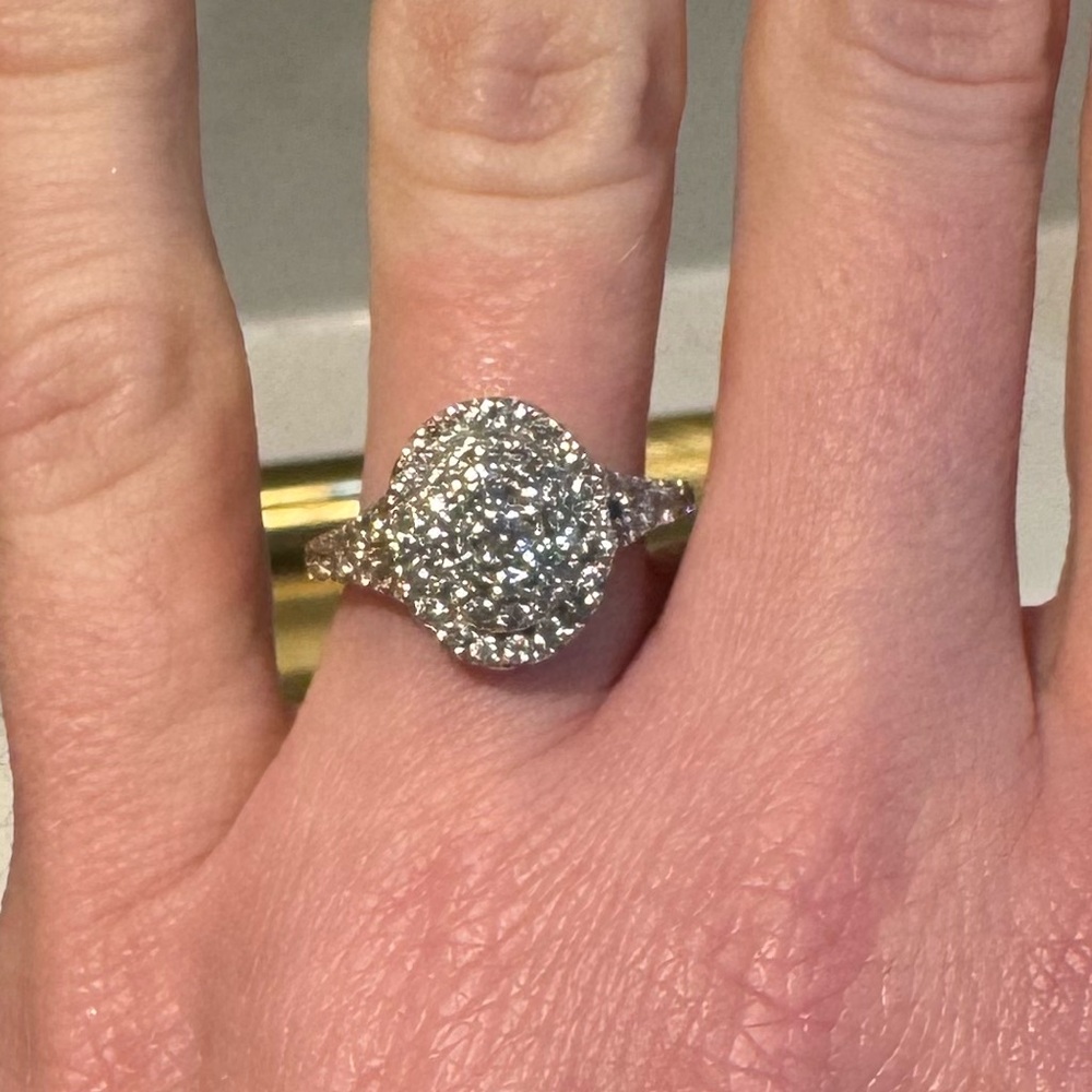 14kt white gold 1 carat diamond engagement ring